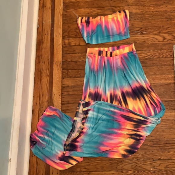 2 piece wide leg set - Picture 2 of 4